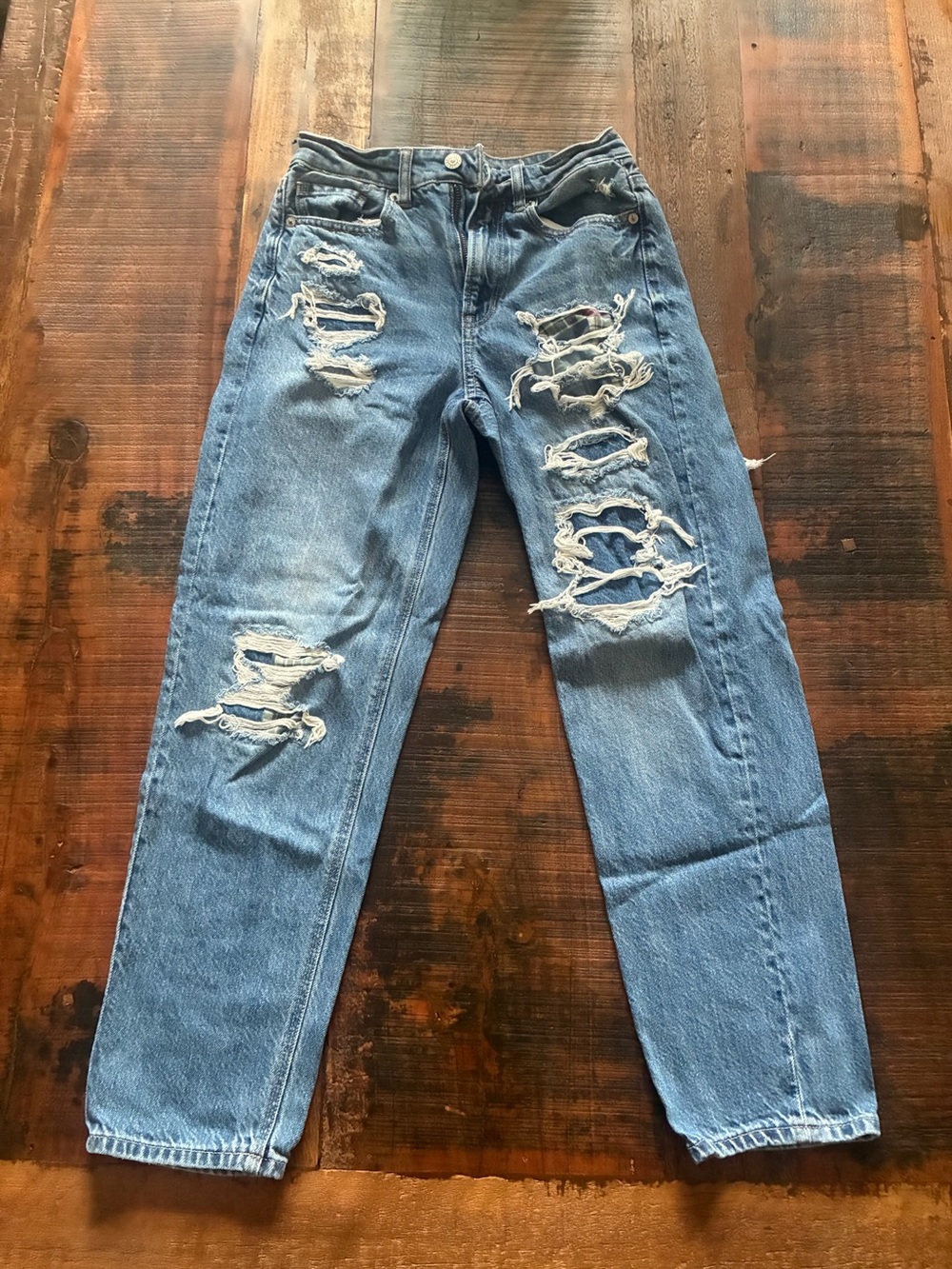 American Eagle Distressed Blue Denim Jeans - Casual Ripped Style 2R